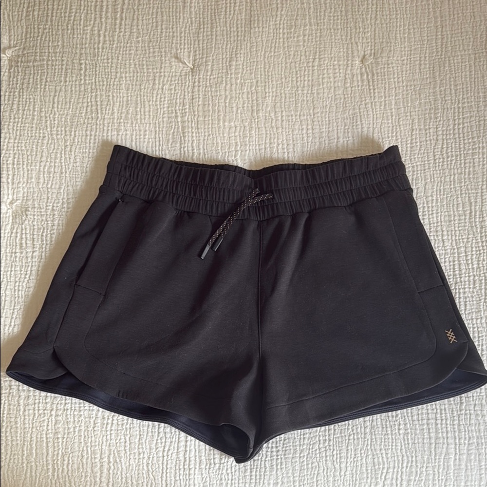 Rhone DreamGlow Shorts in Black Heather